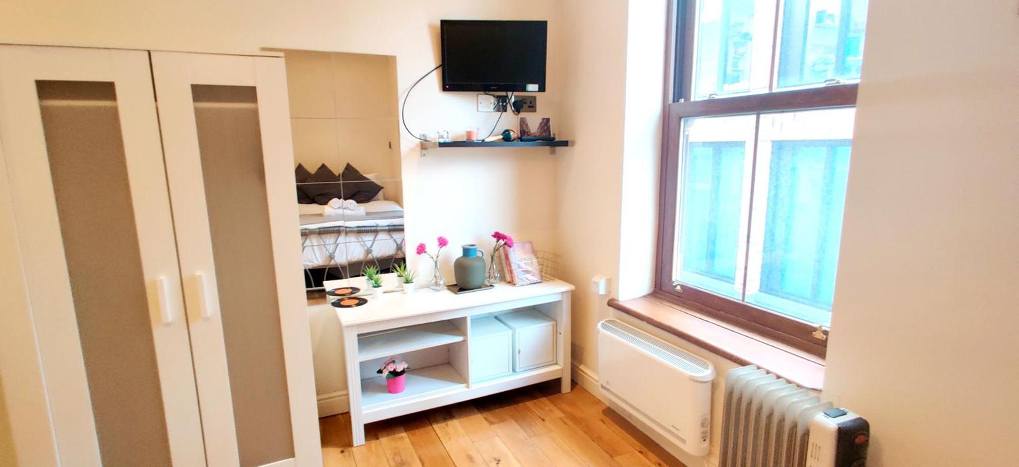 White'S Row Resident Apartment London Room photo